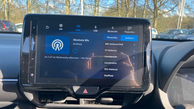 Toyota Yaris 1.5 Hybrid Design 5dr CVT Hybrid Hatchback